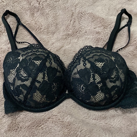 Beyond Sexy Push Up Bundle - Picture 4 of 6